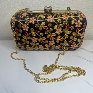 Floral Embroidered clam shell clutch crossbody bag